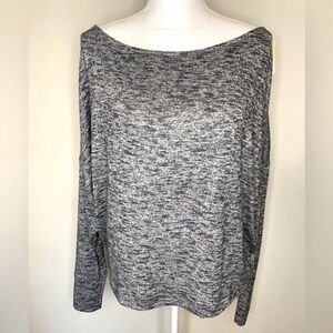 Women's Gray Long Sleeve Top